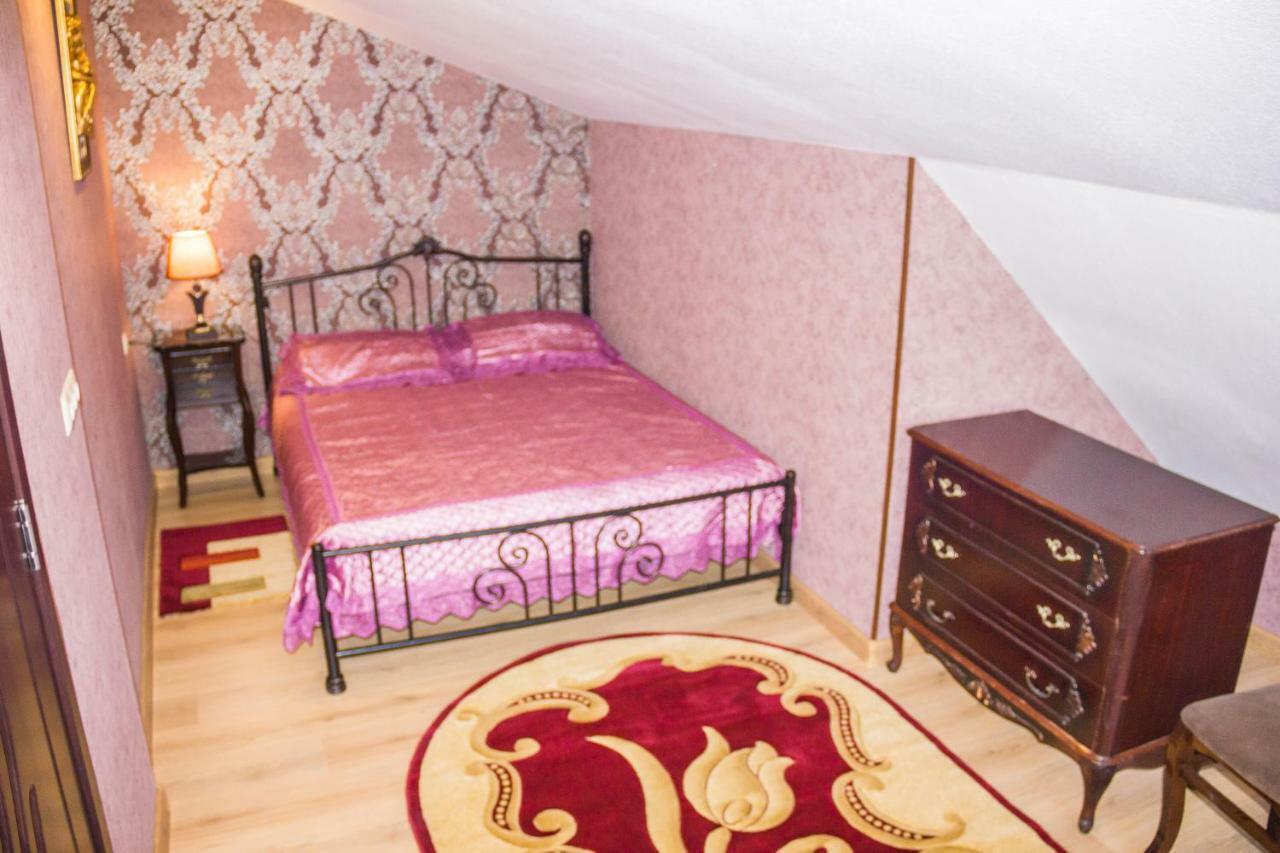 Apartament Sofia ティビリシ エクステリア 写真