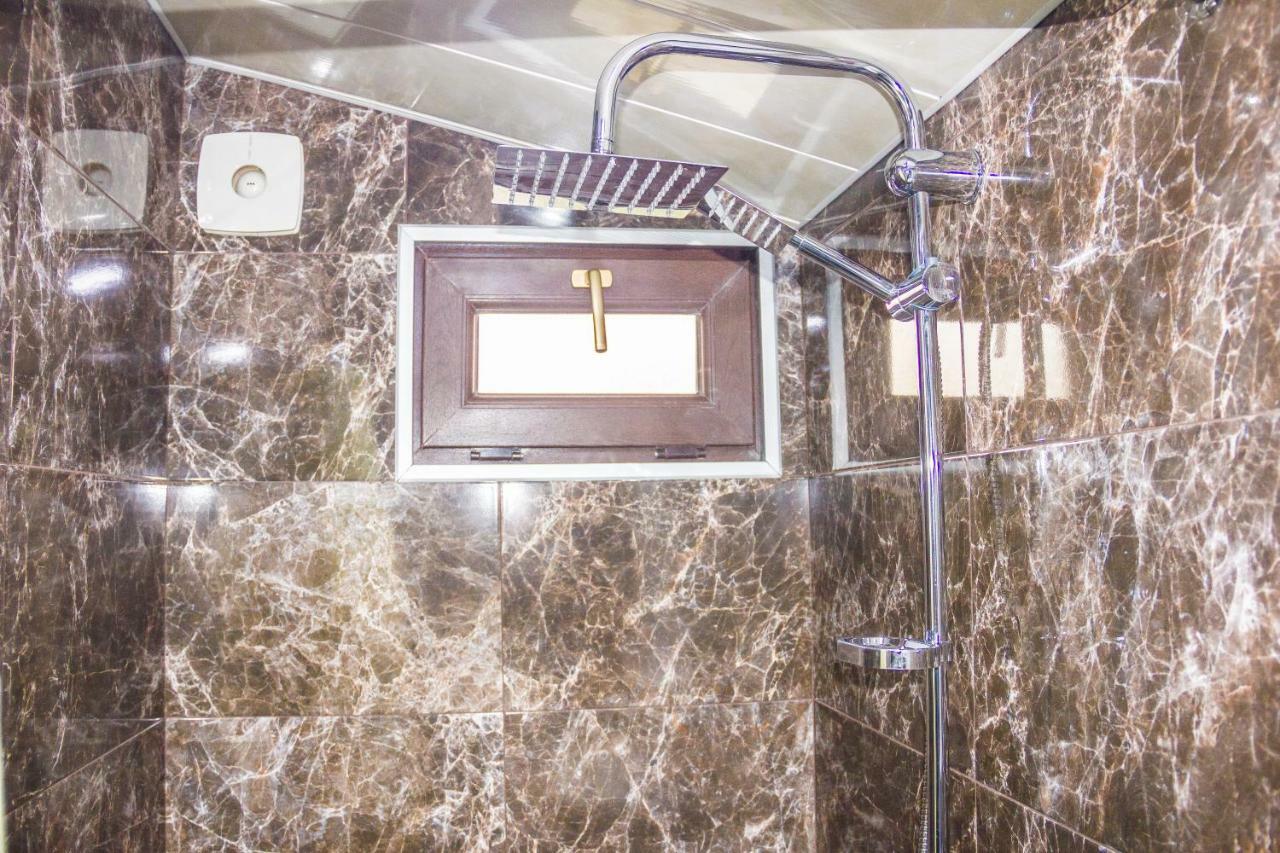 Apartament Sofia ティビリシ エクステリア 写真