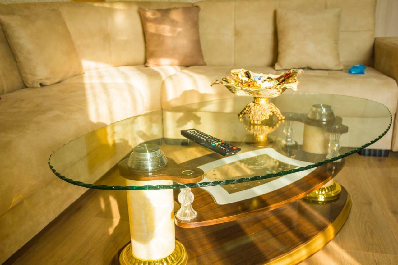 Apartament Sofia ティビリシ エクステリア 写真